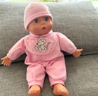 Puppe Babypuppe mit Sound und Kleidern Dresden - Dresden-Plauen Vorschau