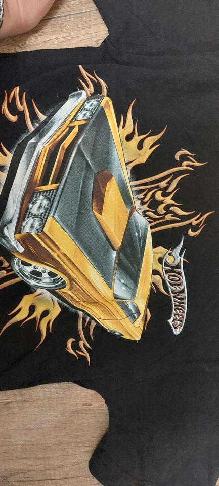 Hot wheels Shirt 128 in Leipzig