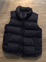 Tommy hilfiger Weste gr 10  Daunenweste  128/134  warm Lübeck - Moisling Vorschau