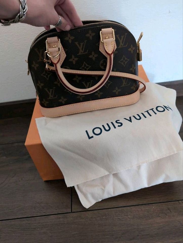 Louis Vuitton, Alma BB, Rechnung vorhanden in Winkelhaid