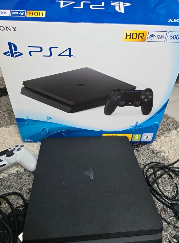 PS4 Slim mit Controller in Herschbach