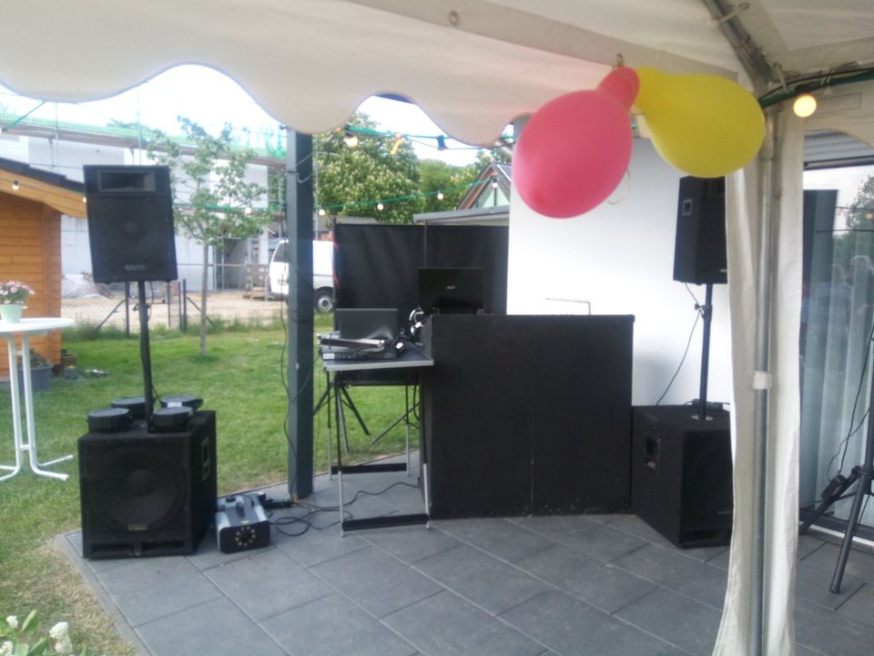 Party-Event und Hochzeits-DJ aus NB auch mit FOTOBOX in Neubrandenburg