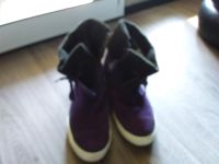 All Star converse boots neuwertig  gr,5,5 lila schwarz Lübeck - Innenstadt Vorschau