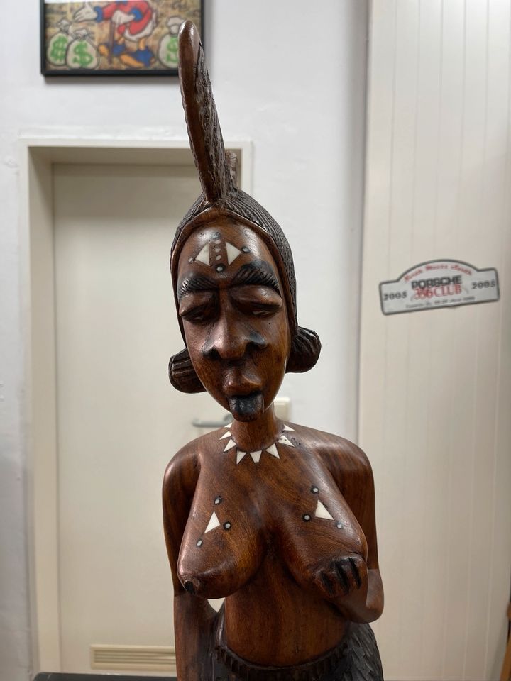 Afrikanische Dekoration Holz fruchtbare Frau Skulptur in Mönchengladbach