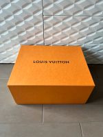 Louis Vuitton XXL Karton 40x33x18.5 cm, beschädigt Wandsbek - Hamburg Poppenbüttel Vorschau