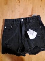 Stradivarius Short gr 34, xs neu Baden-Württemberg - Korntal-Münchingen Vorschau