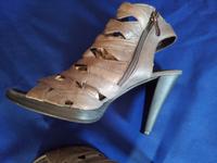 Damenschuhe Echtes Leder 5th Avenue Gr:39 Pumps High Heels Schuhe Nordrhein-Westfalen - Marsberg Vorschau