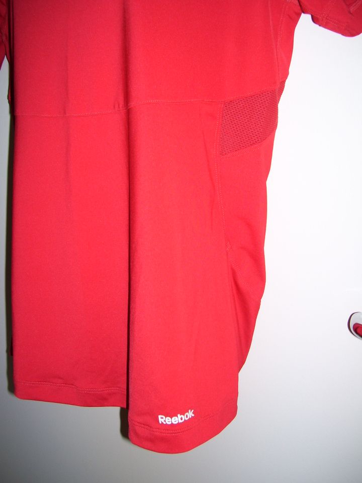 Reebok Sportshirt T-Shirt Sport Rot Gr. 44 Netz Einsätze Rücken L in Berlin