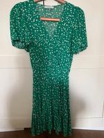 Grün weißes Sommerkleid in XS Sachsen - Markkleeberg Vorschau