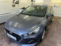 Hyundai i30 cw SelectNAVI AUX AHK Bluetooth LED PDC Top Obervieland - Kattenturm Vorschau