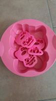 Tupperware Hello Kitty Silikonbackform + 3 Ausstecher Nordrhein-Westfalen - Bad Salzuflen Vorschau