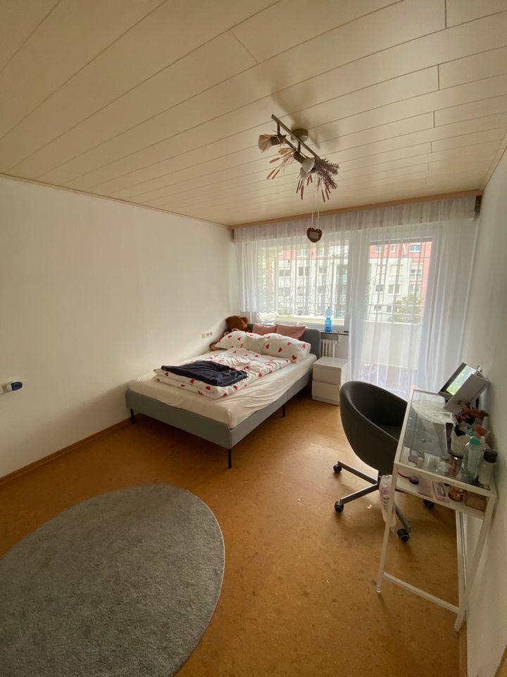 Gemütliche 2-Zimmer-Whg mit EBK und TG in Botnang in Stuttgart