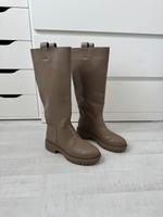 H&M Kunstleder Plateau Stiefel Boots Größe 40 beige Nordrhein-Westfalen - Altena Vorschau