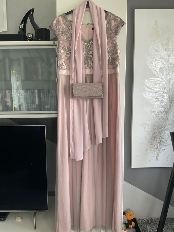 Damen Abendkleid Gr. 42 mit Schal und Tasche - wunderschön in Mömbris