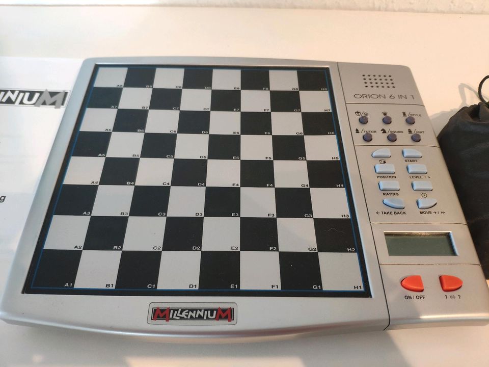 Schach Computer Orion 6 in 1 wie neu! in Sindelfingen