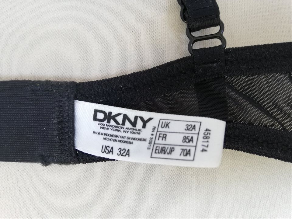 BH "DKNY" 70 A push-up balkonet(?) schwarz Spitze, rosa Schleife in Bingen