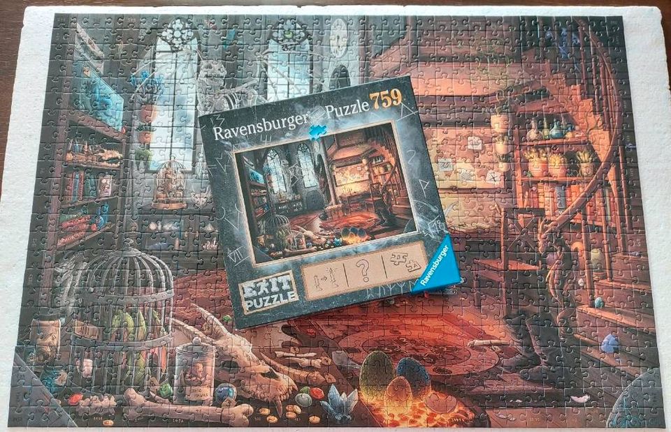 RAVENSBURGER Exit Puzzle 