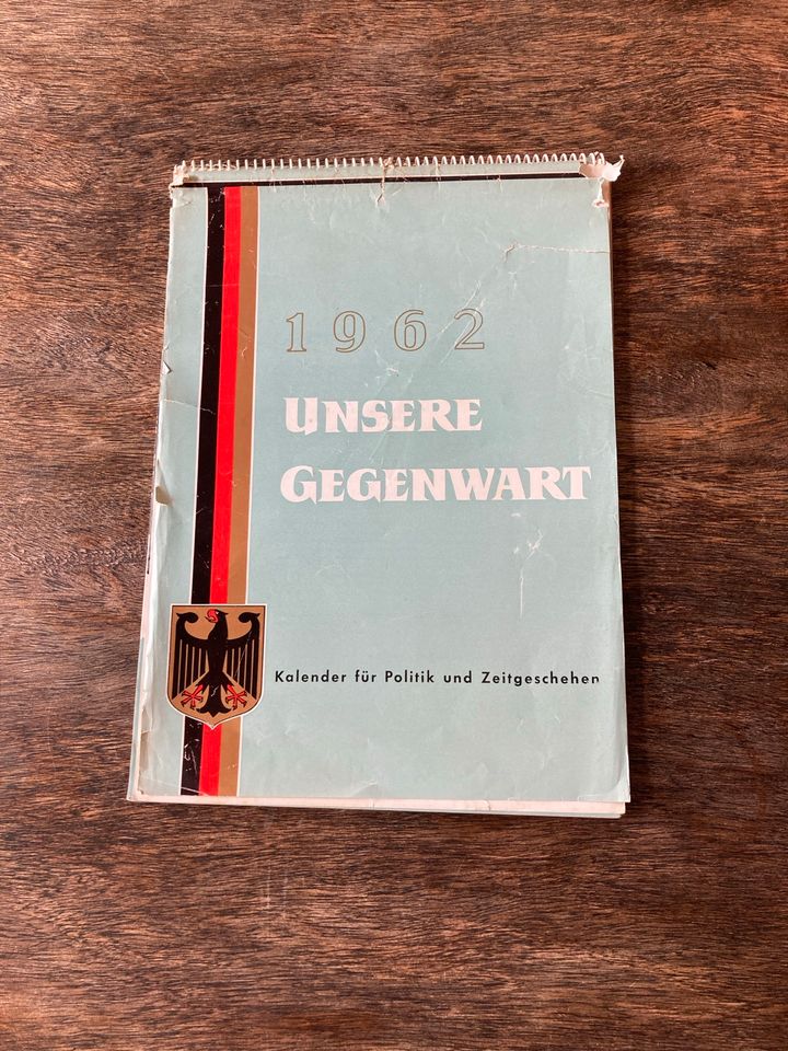 Kalender für Politik und Zeitgeschehen von 1962 in Stuttgart