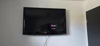 LG 47" LCD Fernseher 47LH3010 mit Wandhalterung Full HD Niedersachsen - Wittingen Vorschau