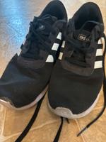 Adidas Sportschuh Gr 36 2/3 Sachsen - Markkleeberg Vorschau