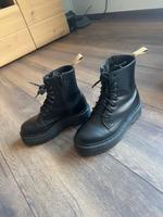 Dr. Martens Schnürstiefel 'Jadon Il' Mono in Schwarz Größe 38 Nordrhein-Westfalen - Lünen Vorschau