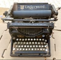 Underwood Schreibmaschine No. 5 gesucht Niedersachsen - Wulfsen Vorschau