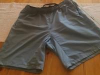 Decathlon Short, grau Bayern - Bayreuth Vorschau