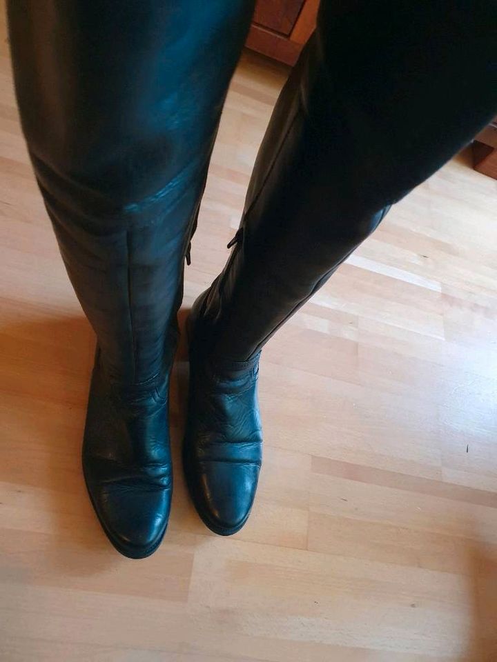 Lederstiefel Tamaris,  schwarz in Düsseldorf