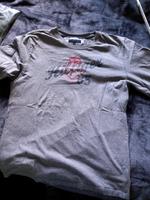 Herren tshirt Pulli, von Tommy Hilfinger Nordrhein-Westfalen - Gelsenkirchen Vorschau