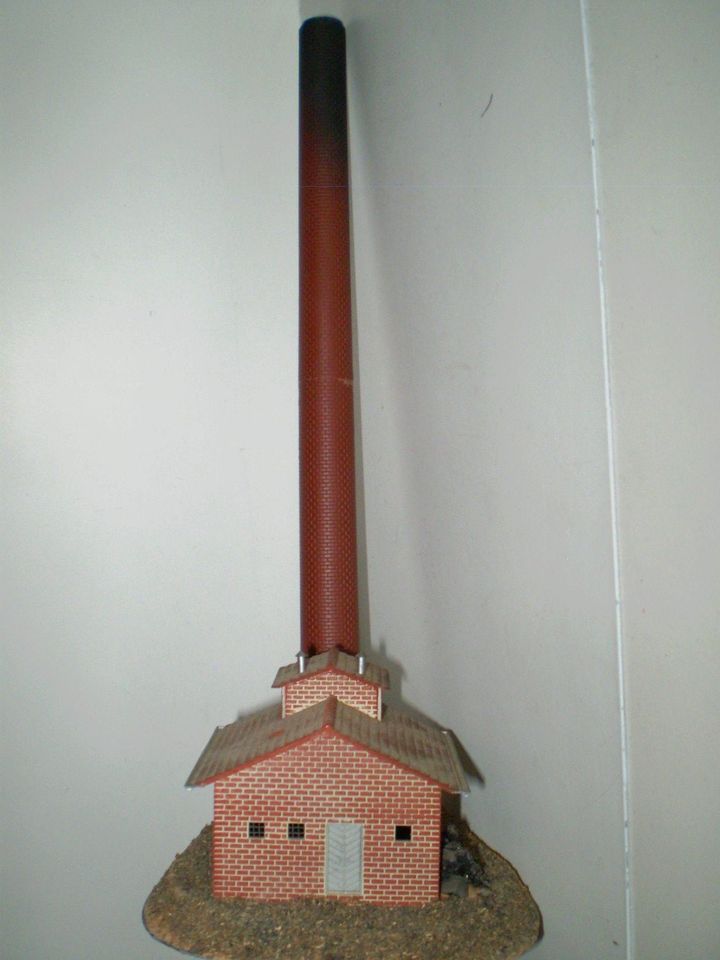 Vollmer HO 551 Kesselhaus Kamin Industriegebäude in Westoverledingen