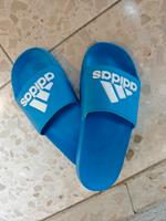 adidas adiletten ( sehr gutem Zustand) Stuttgart - Vaihingen Vorschau