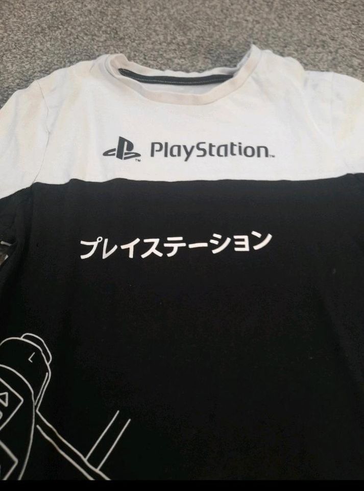 Playstation Longsleeve Schwarz weiß Jungen Grösse 146-152 in Bad Münstereifel