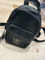 Kleine Adidas Originals Tasche/Rucksack Nordrhein-Westfalen - Schwelm Vorschau