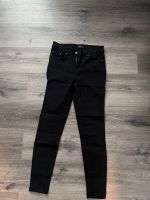 Schwarze Jeans Pieces Gr. S Niedersachsen - Weener Vorschau