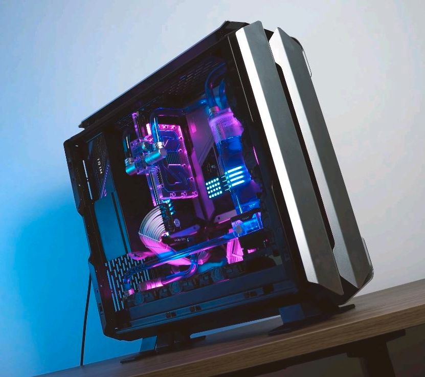 Lianli Odyssey X Gaming PC Gehäuse Voll Aluminium Wasserkühlung in Achern