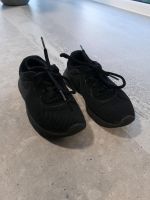 Nike Kinderschuhe Gr. 30 schwarz Nordrhein-Westfalen - Niederzier Vorschau