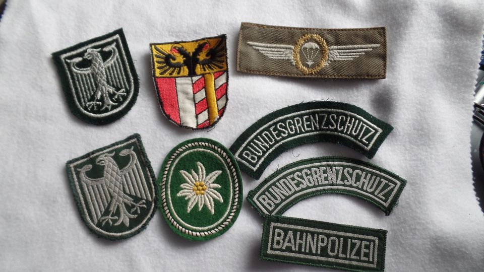 Fallschirmspringerabzeichen Zoll Bundespolizei Gebirgsjäger in Gersthofen