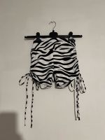 Neue kurze Hose Size S-M mit Zebra Print Frankfurt am Main - Westend Vorschau