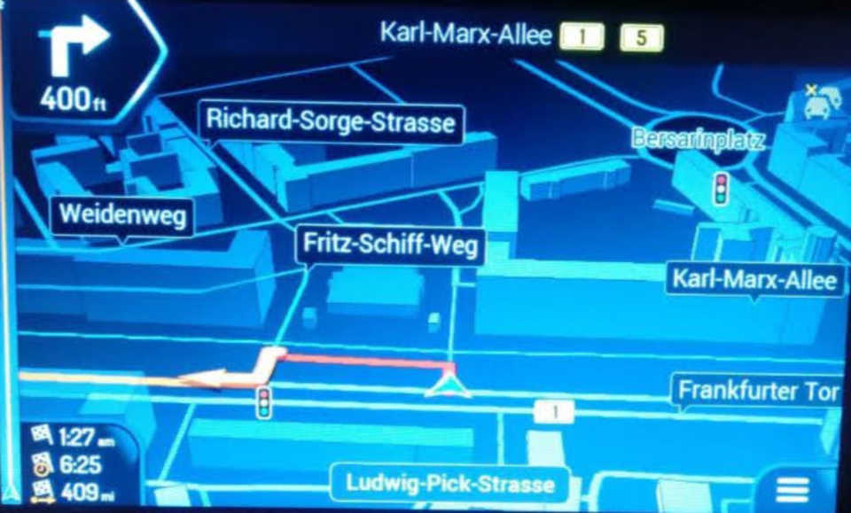 Mercedes-Benz B 200 Aut+2Hd+Xenon+Navi+AHK+SHZ+PDC+Blue+T in Berlin