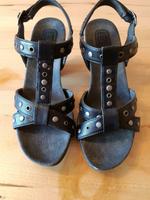 Esprit Sandalen Gr. 38 schwarz Nieten Bayern - Kirchdorf b Haag i OB Vorschau