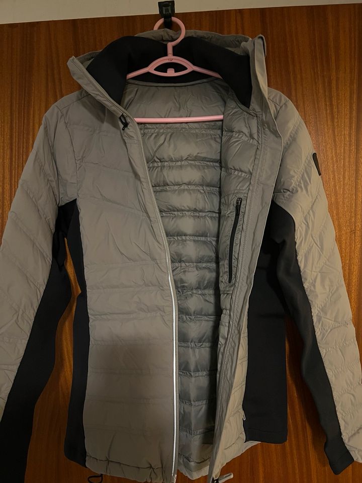 Neu Odlo Damen Transition Jacke Größe M in Hamburg