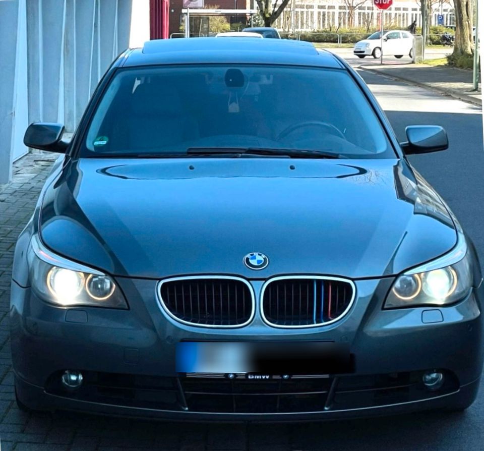 BMW 525i e60 2004 Limousine Benzin Fast Vollausstattung TOP in Neuss