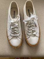 SUPERGA Sneaker weiß mit Plateau, Gr. 39 Nordrhein-Westfalen - Frechen Vorschau