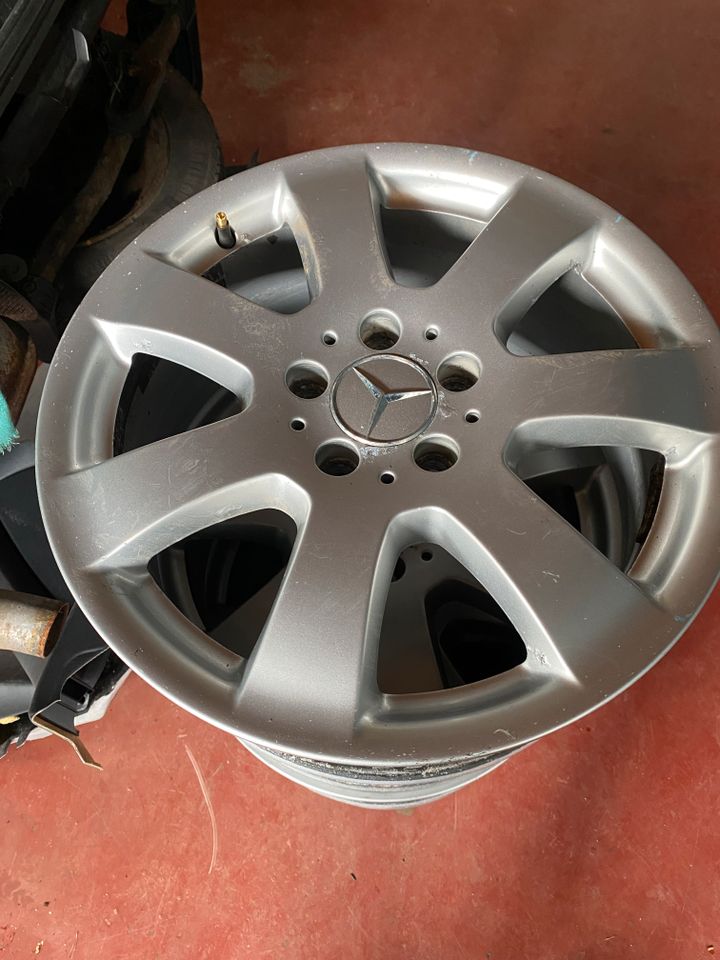 Mercedes 17“ Felgen R251 R-Klasse Felgen A2514011002 in Weiden (Oberpfalz)