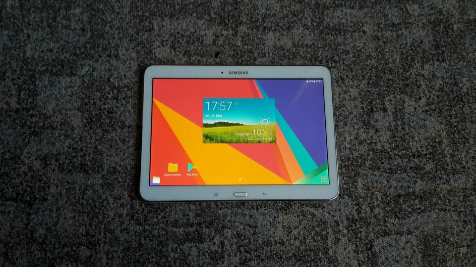 Samsung Galaxy Tab 4 10.1 LTE (SM-T535), weiß in Göggingen