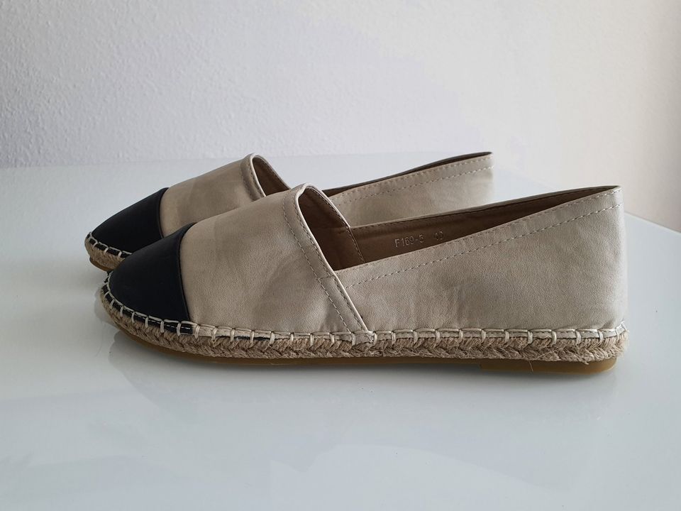 Espadrilles creme-schwarz NEU (Größe 40) in Hamm