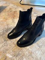 Stiefelette Chelsea Boots schwarz Gr. 36 Helen Billkrantz Hessen - Darmstadt Vorschau