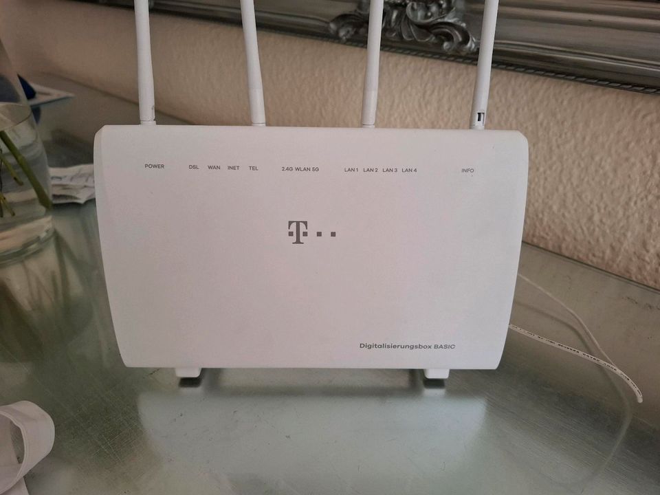 Router/ Digitalisierungsbox Basic von Telekom in Chemnitz