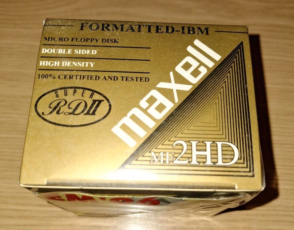 Maxell Disketten 22 Stück MF2HD mit EM'96 OVP in Köngen