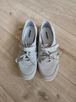 Neuwertig! Adidas Ballerina in silber grau, Größe 39/6 Niedersachsen - Wischhafen Vorschau